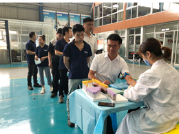 以人为本 关爱员工 一年一度健康体检活动走进jinnianhui金年会生产车间